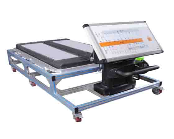 新能源科學(xué)與工程創(chuàng)新實踐本科教學(xué)汽車實驗平臺