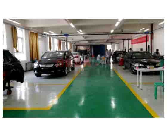 汽車檢測與維修技術(shù)專用實(shí)訓(xùn)室教學(xué)